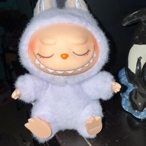 Have A Seat Labubu Zizi